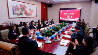 龙8国际官网装饰公司2019年度工作总结暨表彰大会圆满召开